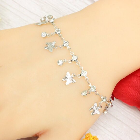 "Trendy Handmade Bracelet – A Thoughtful Gift for Girls & Women | UNVRC1275 - Picture 1 of 10